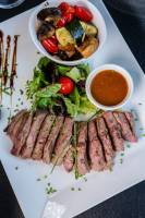 Notre zone d'activité pour ce service Restaurant avec magret de canard à